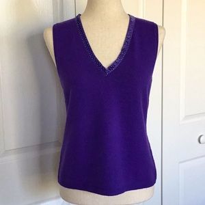 Embellished neckline sleeveless sweater